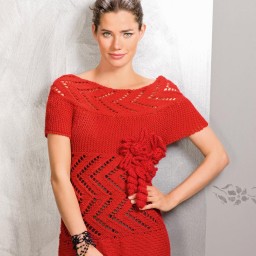 Платье с ажурной кокеткой