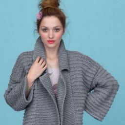 Теплый женский жакет спицами: описание и выкройка