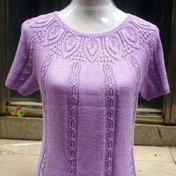 Кофточка спицами с красивой кокеткой