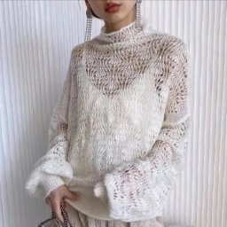 Изящный джемпер с объёмными рукавами, вяжем из мохера