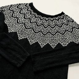 Кофточка с кокеткой спицами