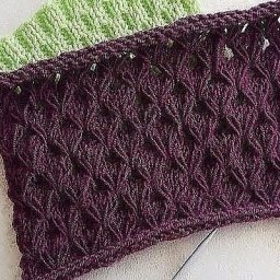 Интересный узор спицами