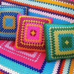 Остатки пряжи используем красиво