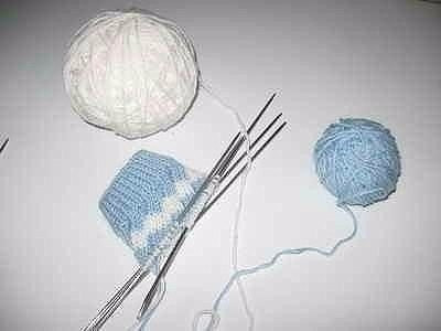 Носки, связанные оригинальным узором &laquo;Эстонская спираль&raquo;