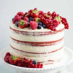 У нас сегодня сразу 13 именинниц!