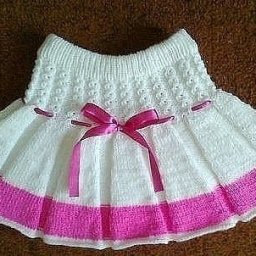Вяжем спицами юбочку для девочки