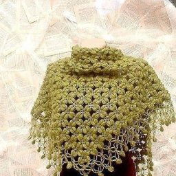 Красивая шаль создается благодаря пышному узору!