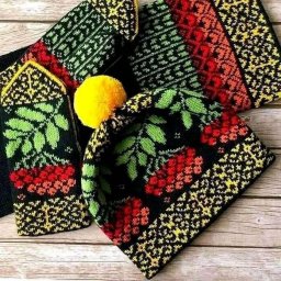 Узоры для необычных шапок и варежек