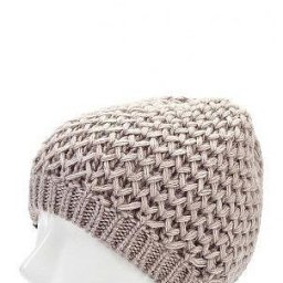 Уютная шапочка спицами