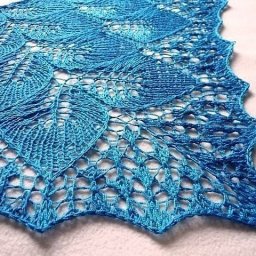 Вяжем чудесную шаль спицами