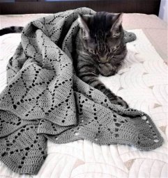 Плед узором "Листья"