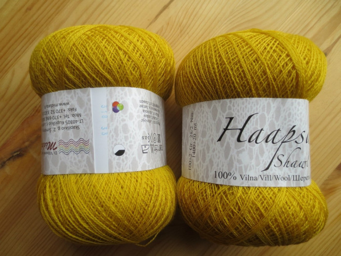 Женский пуловер из Kelbourne Woolens Αndorrа от дизайнера Norah Gaughan