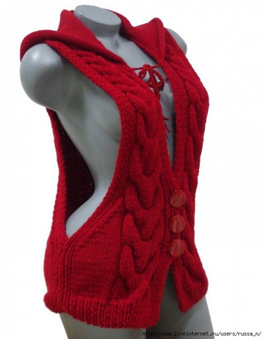 Жилет с капюшоном, вяжем спицами