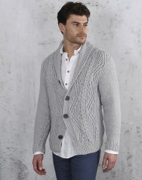 Красивый классический мужской жакет