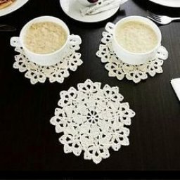 Нежные салфеточки крючком