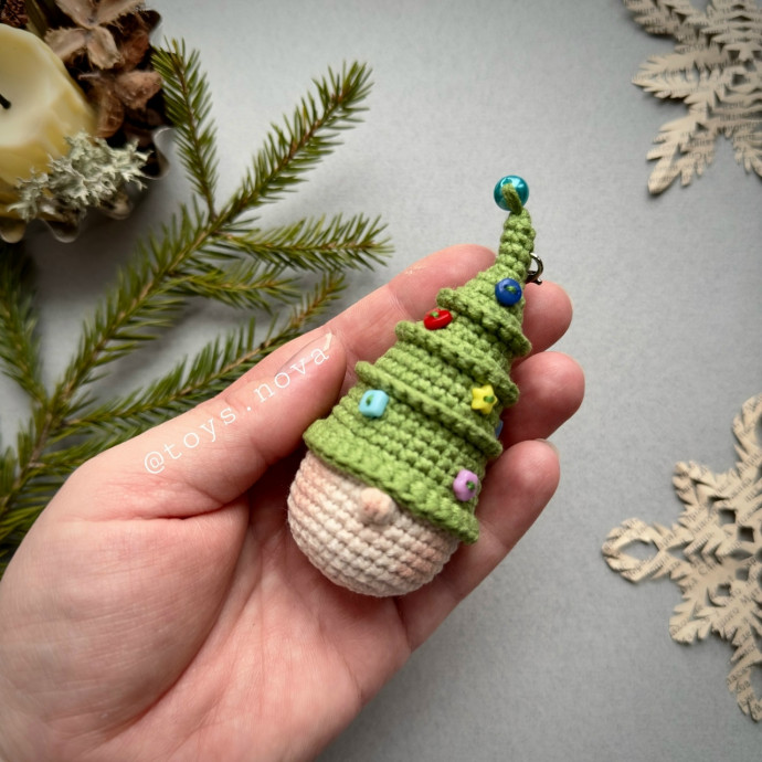 Вяжем новогоднего гнома! Вяжем новогоднего гнома!