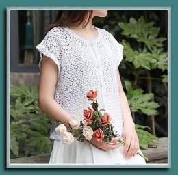 Белый ажурный жакет с баской крючком