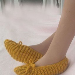 Уютные тапочки-носочки, какая из моделей вам приглянулась?