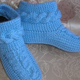 Милые тапочки спицами