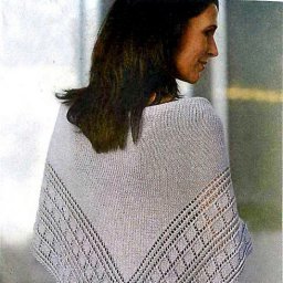 Нежная шаль спицами