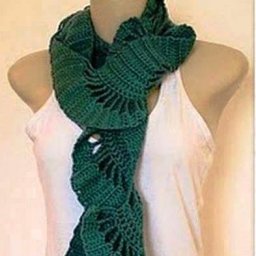 Оригинальный шарф с воланами