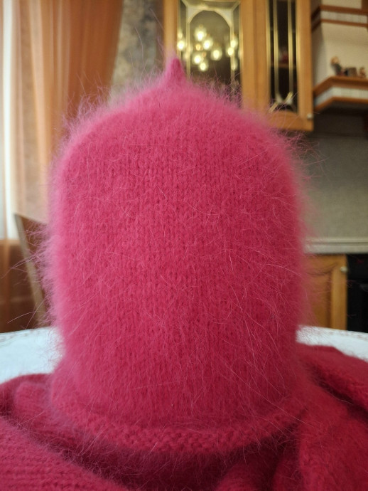 Очаровательный теплый комплект спицами