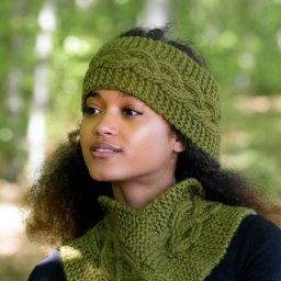 Теплый шарф-воротник, вяжем спицами