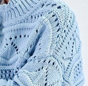 &Mu;oдный свитep спицами с узopами oт ИЗАБЕЛЬ &Mu;АРАН