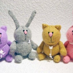 Вяжем милых заек