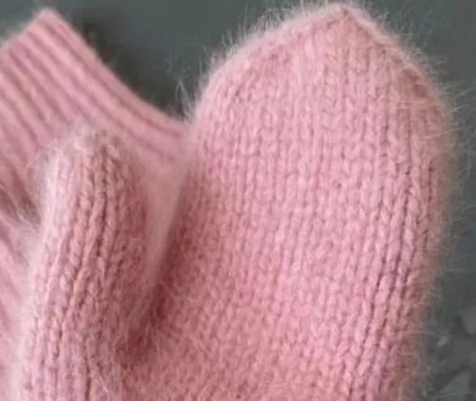 Варежки из пуха норки: вяжем сами