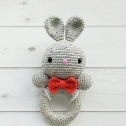 Зайчик-погремушка