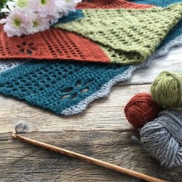 Разноцветный бактус крючком