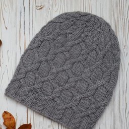 Вяжем уютную шапочку