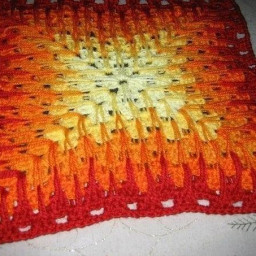 ​«Бабушкины квадраты» по-испански: новое прочтение старого мотива