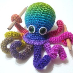 Вязаный осьминог - делаем безопасные игрушки!