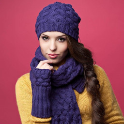 Милые шапочка, шарф и митенки