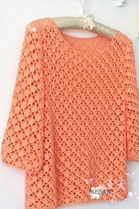 Пуловер персикового цвета, вяжем крючком