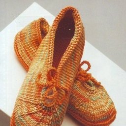 Вяжем тапочки в смешанной технике