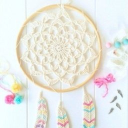 Нежные пёрышки крючком