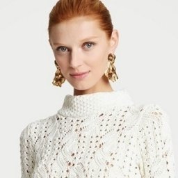 Эффектный пуловер спицами