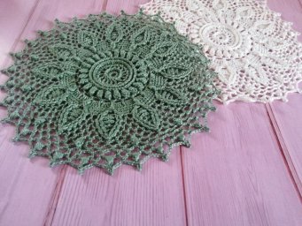 Красивая салфетка «Шарлотта»