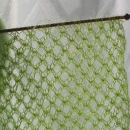 Невесомая "паутинка" спицами