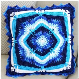 Яркая подушка "Звёздное небо"