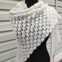 Ажурная шаль из тонкого мохера