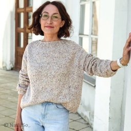 Джемпер без швов, связан снизу вверх