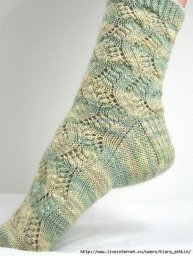 Ажурные носки спицами