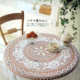 Круглая скатерть с розами филейным вязанием крючком
