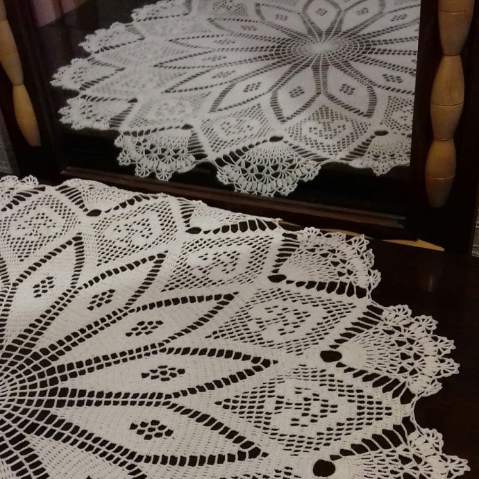 Нежная салфетка крючком