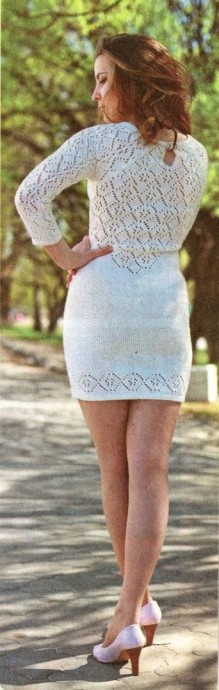 Платье спицами. Модель Ольги Екомосовой
