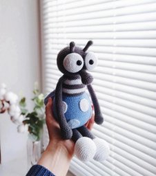 Комар Виктор